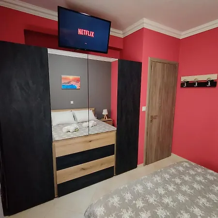 Silver Pearl Apartment