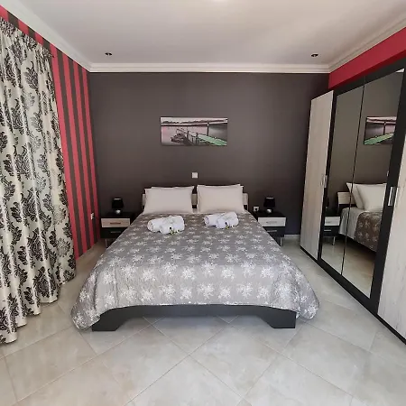 Apartment Silver Pearl *