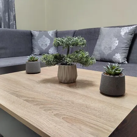 Silver Pearl Apartment *