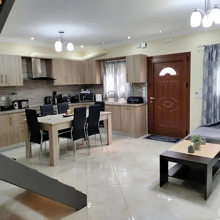 Apartment Silver Pearl