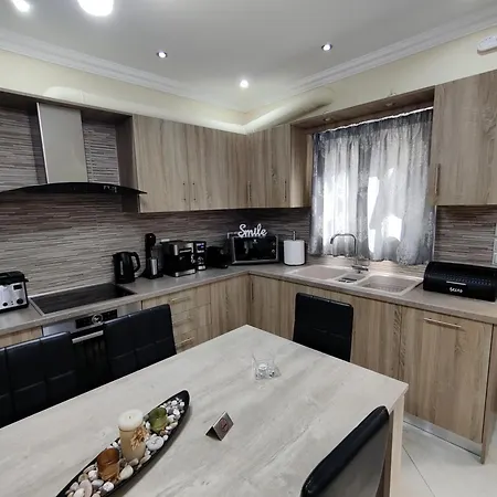Silver Pearl Apartment *